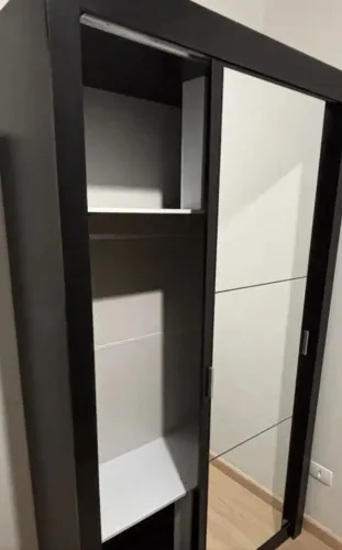 Guarda roupa de solteiro