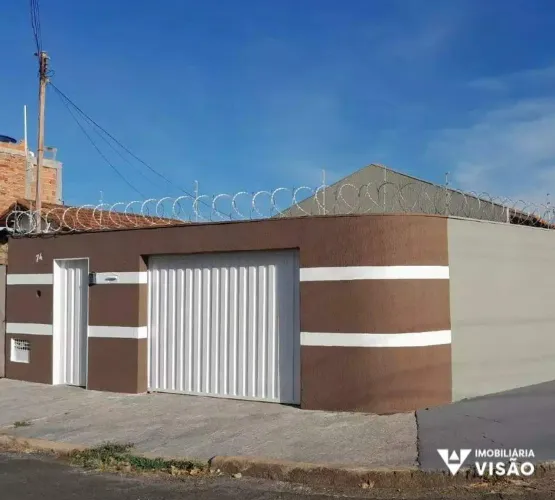 CASA PARA ALUGUEL, 03 QUARTOS, 02 VAGAS, NO BAIRRO MANOEL MENDES