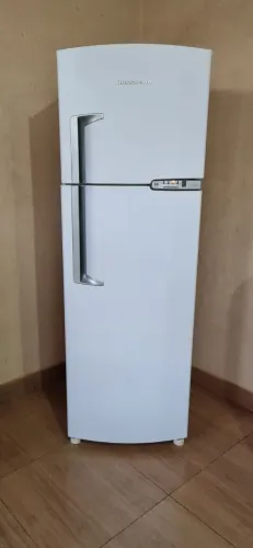 Vendo Geladeira Brastemp FROOSFREE 380 litros