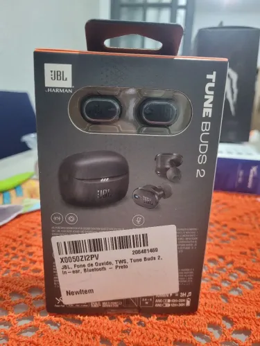 JBL TUNE BUDS 2  (zero na caixa)