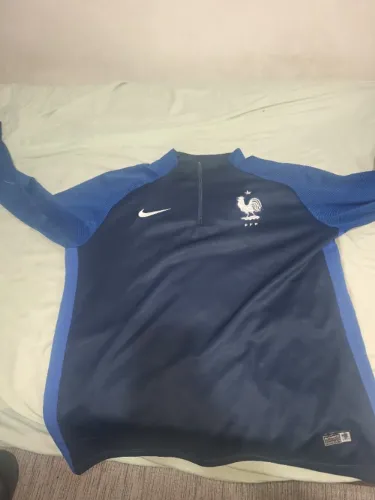 Agasalho masculino França
