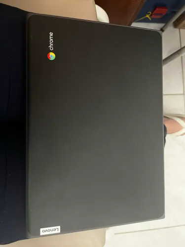 Vendo Chromebook Lenovo seminovo em ótimo estado, leia a descrição para saber mais!