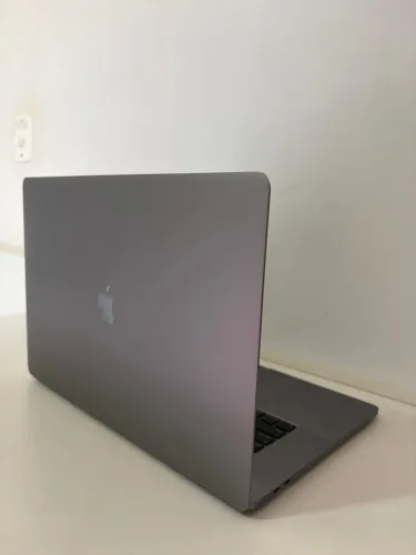 MacBook Pro 16 2019 - i7 / 16GB RAM (HD 500Gb) - Novíssimo 
