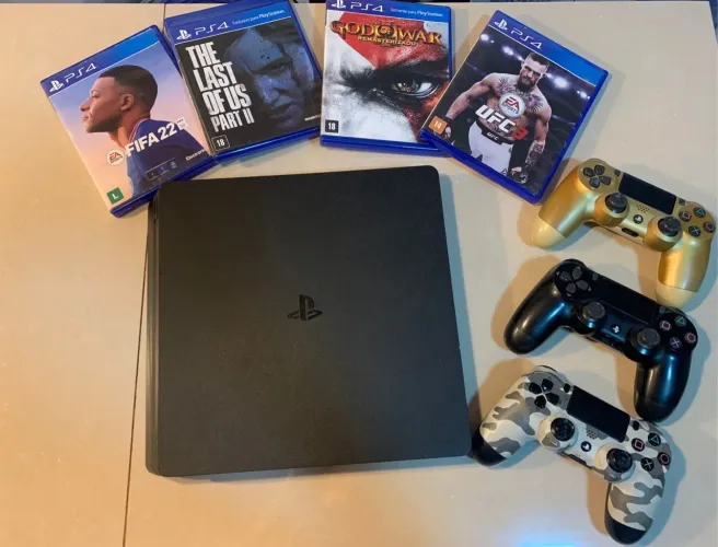 Ps4 slim 1TB | 3 controles + 4 jogos