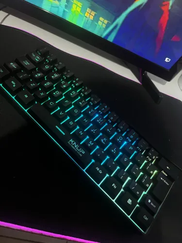Teclado gamer membrana 60%
