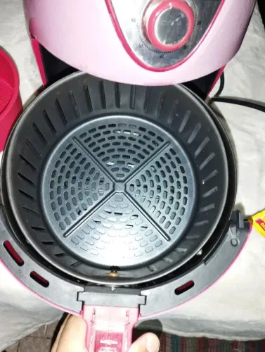Air Fryer, cafeteira e aspirador de pó