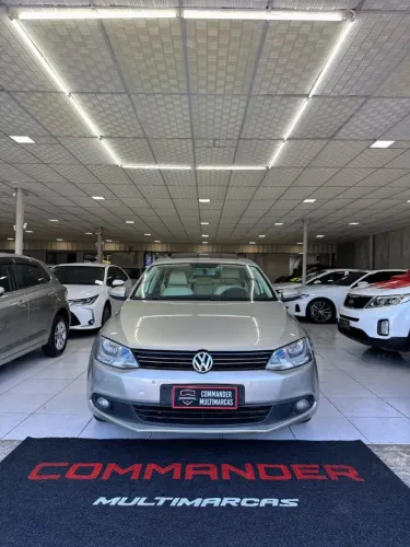 Volkswagen Jetta Comfortline 2.0 T.flex 8V 4P Tipt. 2014