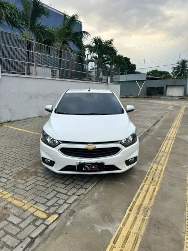 Chevrolet Onix Hatch LT 1.0 8V Flex Mec. 4P 2017