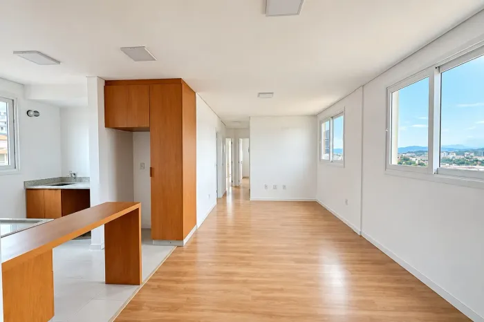 Apartamento com 3 dormitórios à venda, 70 m² por R$ 810.000,00 - Coqueiros - Florianópolis