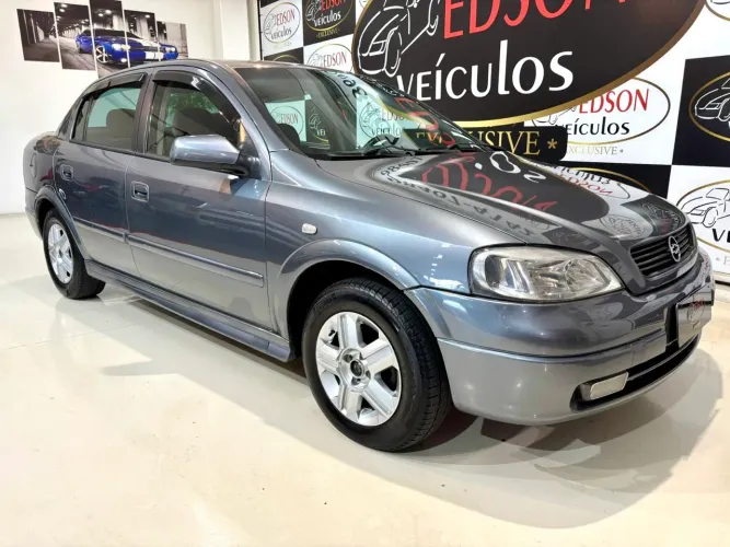 Chevrolet Astra GL Milenium 1.8 MPFI 4P 2001