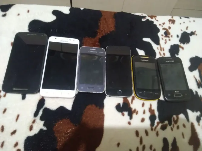 Celulares pra conserto ou retirada de peças( Aceito ofertas e Negociar um valor melhor)