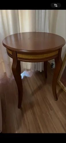 Mesa de canto modelo inglesa