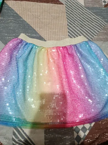 Saia neon com lantejolas