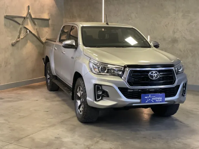 Toyota Hilux CD SRX 4X4 2.8 TDI 16V Diesel Aut. 2020