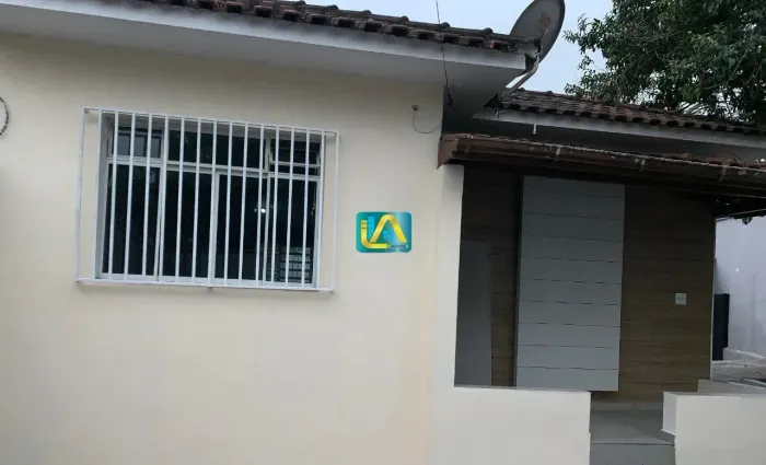 CASA NA VILA TOSI - RIACHO GRANDE COM 02 DORMITÓRIOS E 03 VAGAS DE GARAGEM - São Bernardo 