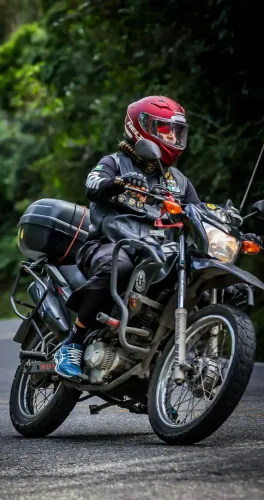 Excelente moto pra trabalho e viagem