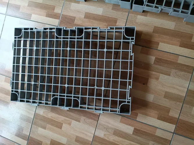 Pallet Plástico  bem resistente a peso 