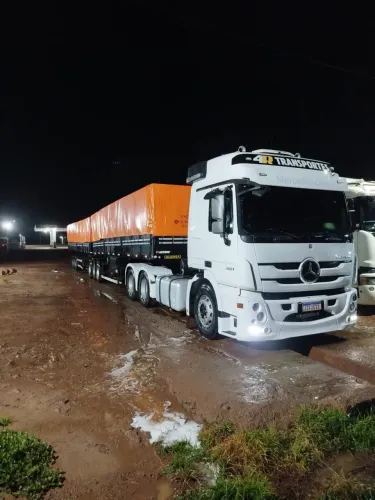 ? Actros 2651 2019 + Carreta Guerra 2015 | 445 Mil Km | Pneus 90% | R$ 550 Mil