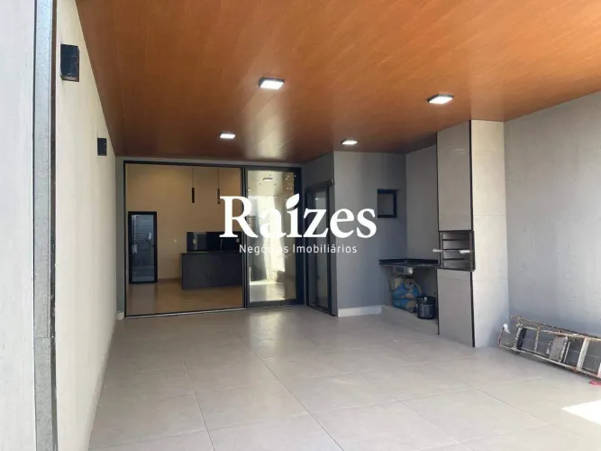 Casa à Venda 2 Quartos com suíte no Bairro Planalto em Uberlândia