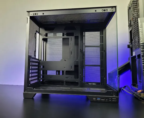 Gabinete Gamer 7 Baias