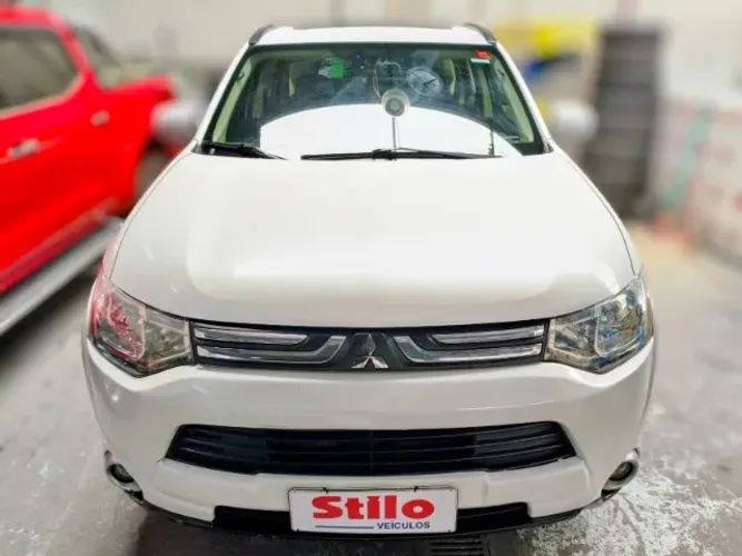 Mitsubishi Outlander 2.0 16V 160cv Aut. 2015