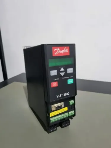 Inversor de Frequência Danfoss VLT2800 - 195N0051
