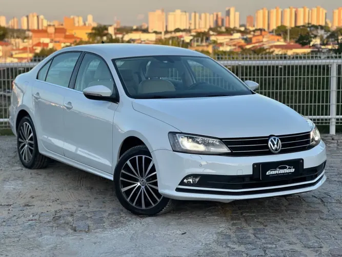 Volkswagen Jetta Highline 2.0 TSI 16V 4P Tiptronic 2017