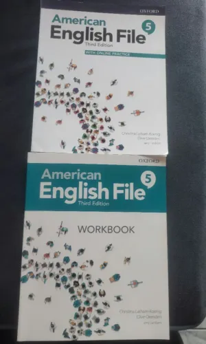 2 livros NOVOS - American English Filé 5 - Third Edition - with online practice