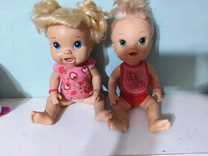 Dupla de baby Alive funcionando
