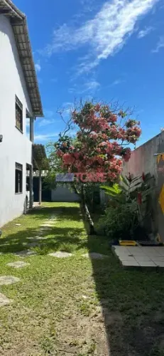 Casa com área verde à venda e locação, São Francisco, Ilhéus, BA
