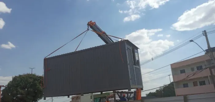 fabricamos quiosques, casas, escritorios