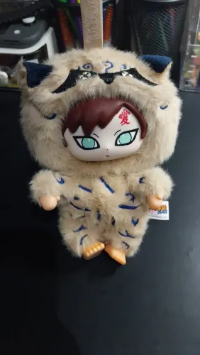 Chaveiro estilo Labubu Naruto - Versão Gaara (blind box)