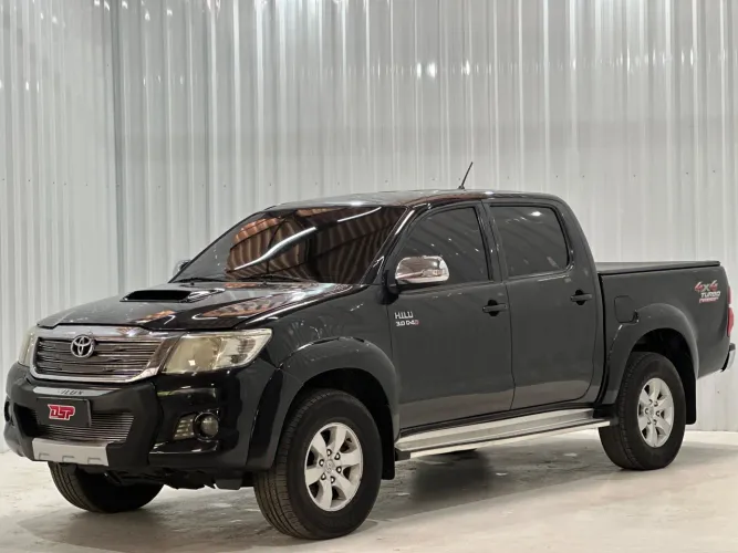 Toyota Hilux CD SRV D4-d 4X4 3.0 TDI Diesel AUT 2013