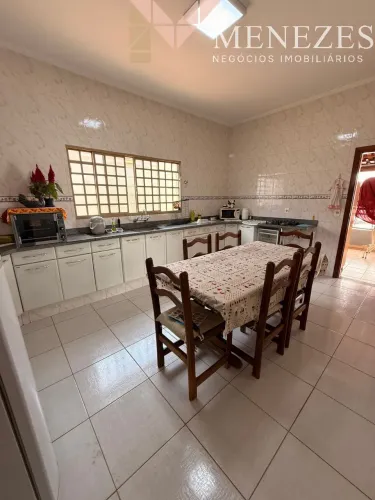 Casa à venda no Luiza 1