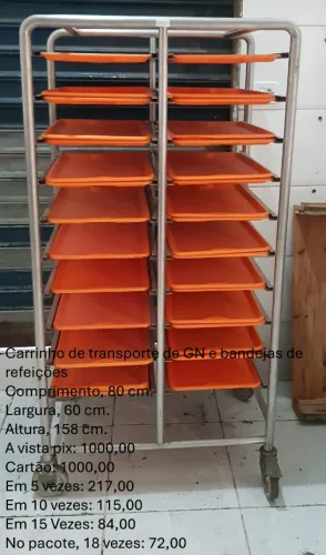 Carrinho de transporte de GN e bandejas de refeições