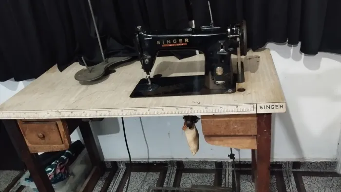 Máquina de Costura Singer semi-industrial