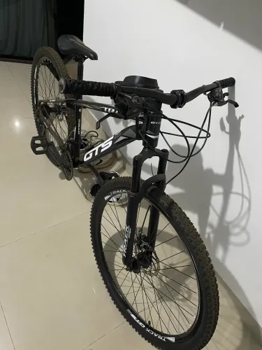 Bicicleta GTS Track Aro 29 - Muito Conservada