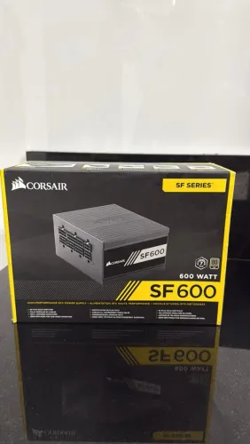 Fonte Corsair SF600