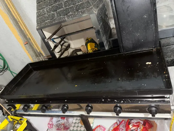 CHAPA A GÁS VENÂNCIO C140 DEGUSTE LUXO 140CM INOX