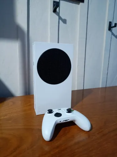 Xbox series S - impecável 