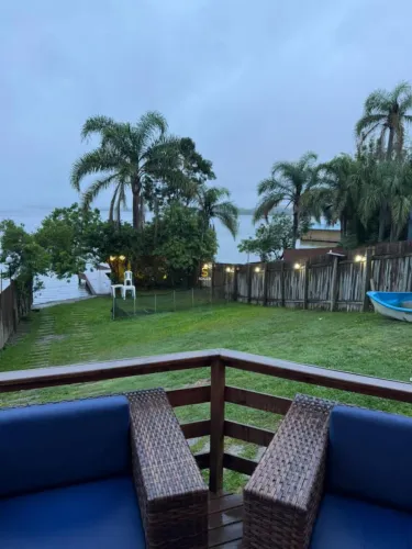 Casa na beira da lagoa à venda na Roça Grande em Imbituba,: confira essa oportunidade! REF