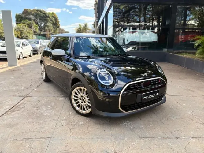 Mini Cooper 2.0 16V Twinpower Gasolina S 2P Steptronic 2025