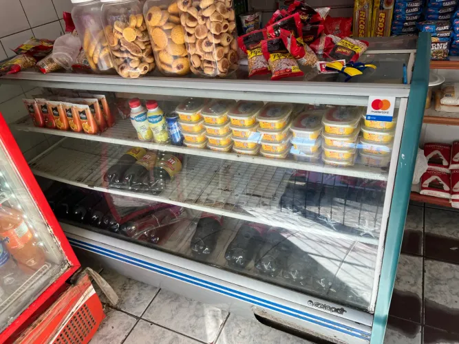 Balcão refrigerado Gelopar grande - Não está funcionando