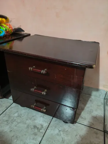 Vendo 02 criados mudo