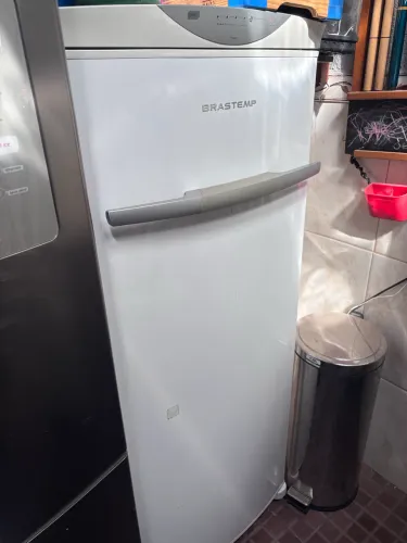 Freezer Vertical 220v 197L Brastemp