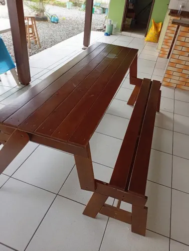 Mesa vira banco semi novo