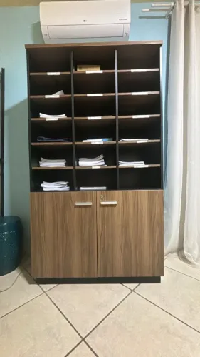 Armário organizador para escritório