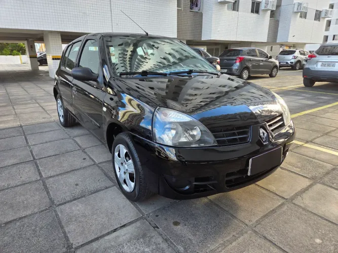 Renault Clio Hi-flex 1.0 16V 5P 2011