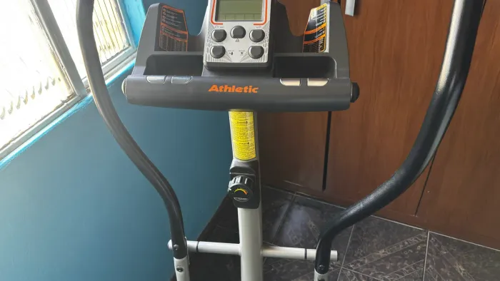 Elíptico Athletic Advanced 330E