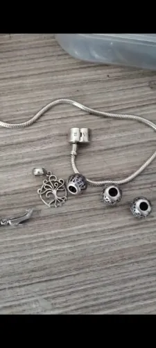 Pulseira com berloque vivara